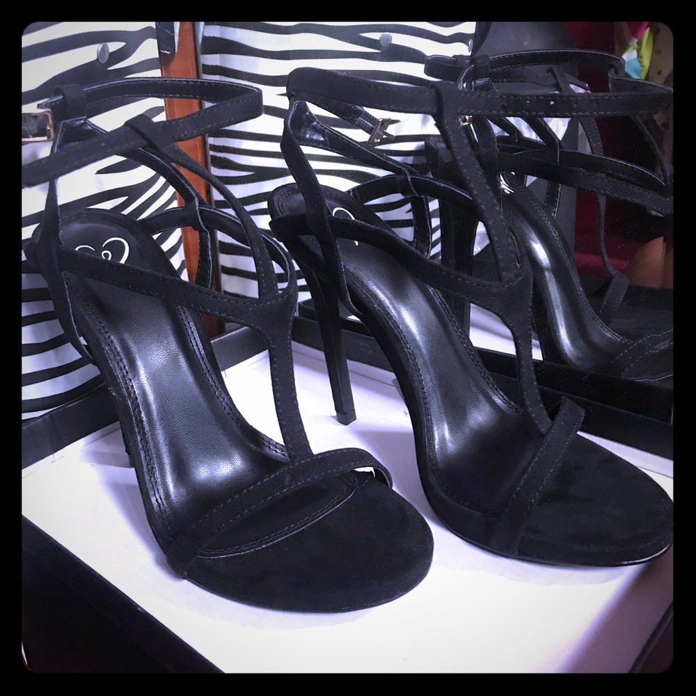 Black straps stilettos